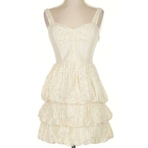 🤍 GUESS Vintage Three Tier Ruffled Lined Lace Dress